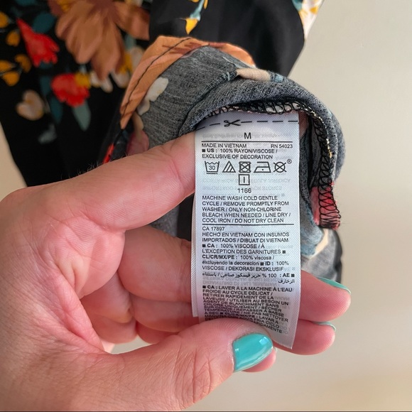 Joanie x Carrie Hope Fletcher - Candice Secret Garden midi dress - Picture 5 of 7